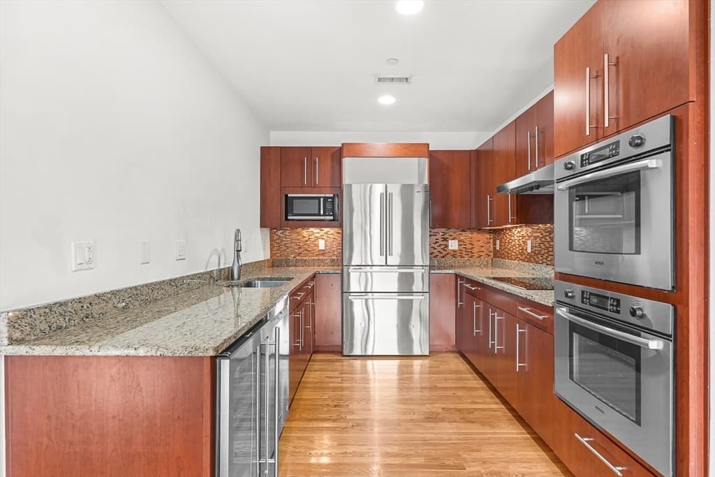 310 Hammond Pond Pkwy # 301, Brookline MA 02467 photo 5
