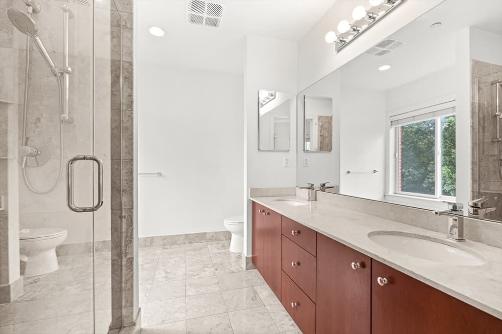 310 Hammond Pond Pkwy # 301, Brookline MA 02467 photo 24