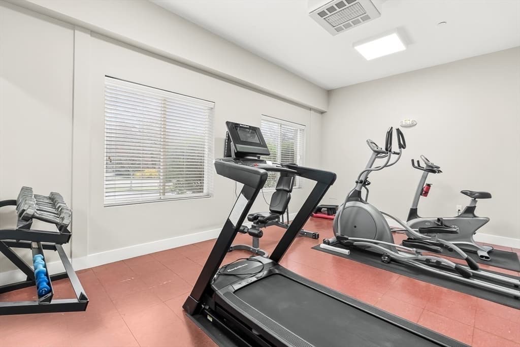 310 Hammond Pond Pkwy # 301, Brookline MA 02467 photo 34