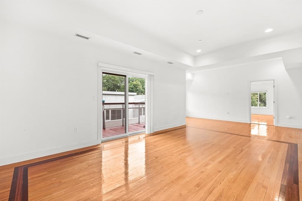 310 Hammond Pond Pkwy # 301, Brookline MA 02467 photo 10