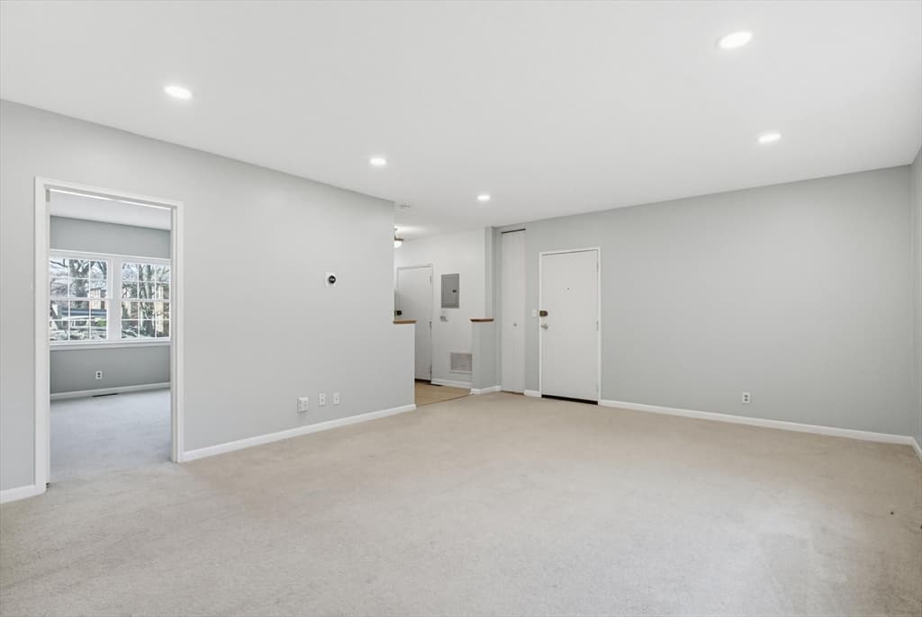 Condominium at 128 Lake Shore Rd. # 1, Boston MA 02135, photo 3 of 16
