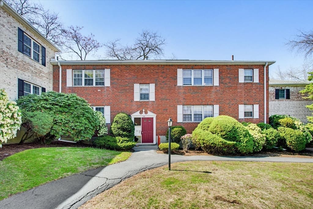 128 Lake Shore Rd. # 1, Boston MA 02135