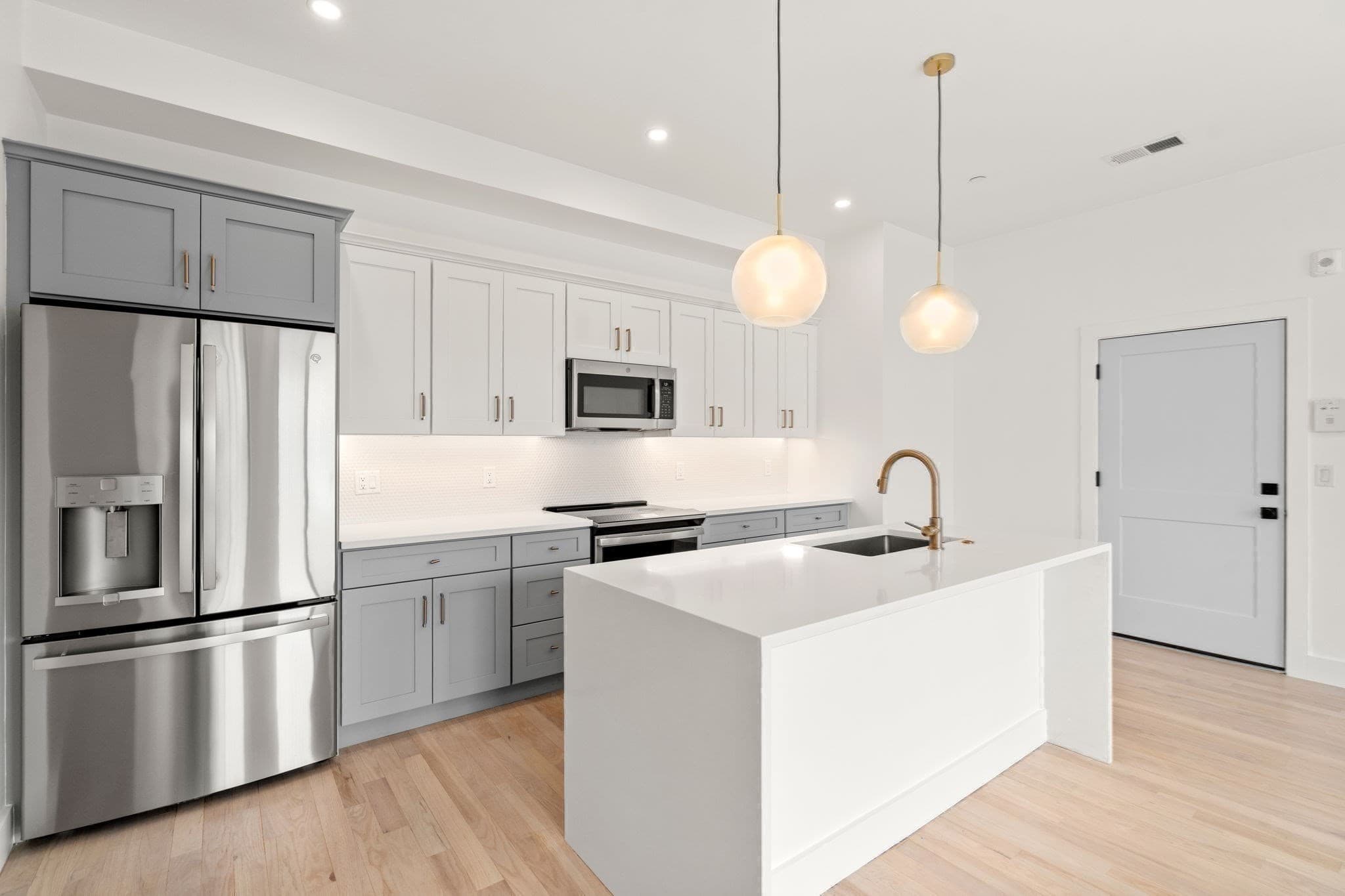 Condominium at 52 Withington St # 9, Boston MA 02124, photo 5 of 17