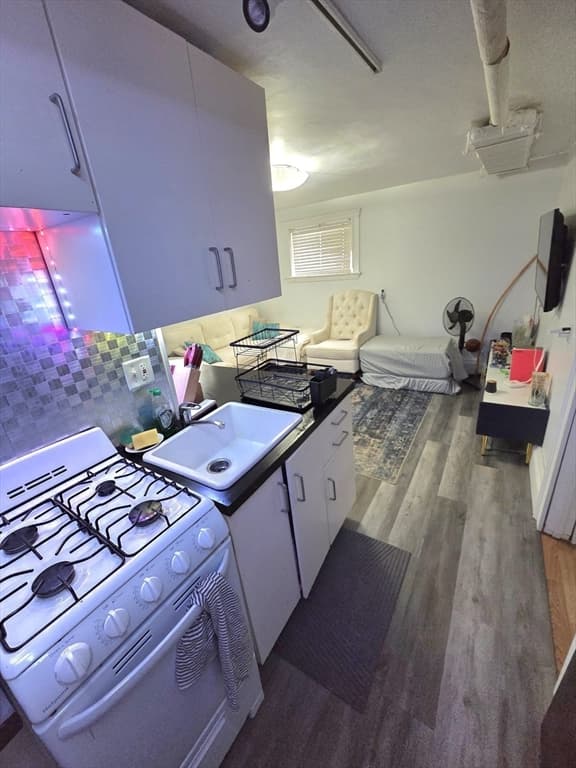 Condominium at 229 Washington Ave # 3A, Winthrop MA 02152, Winthrop, photo 6 of 13