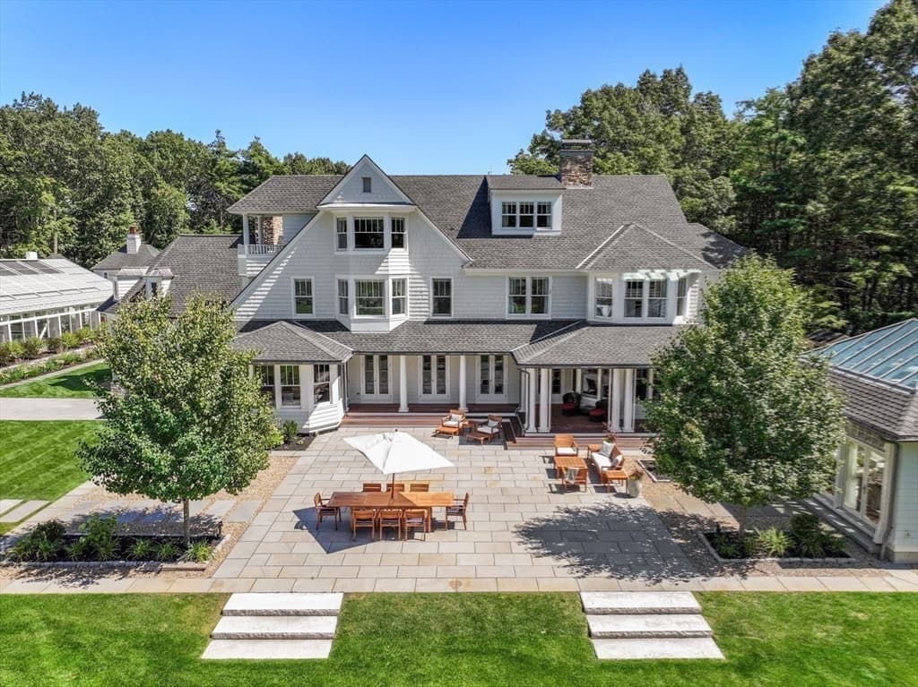 210 Monument Farm Road, Concord MA 01742