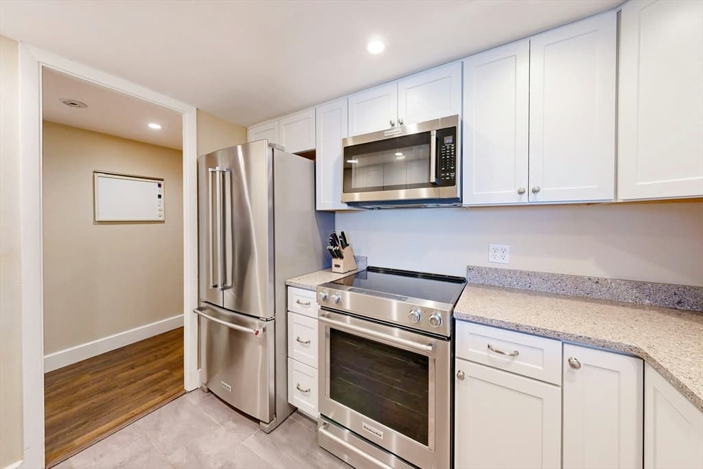 45 Longwood Ave # 707, Brookline MA 02446 photo 6