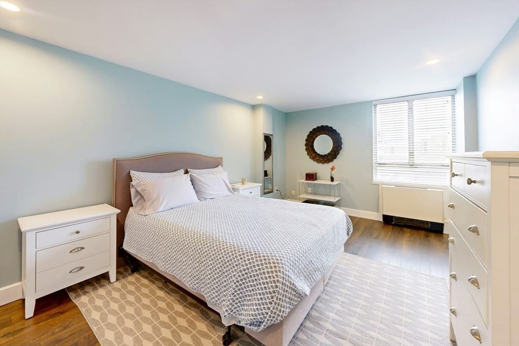 45 Longwood Ave # 707, Brookline MA 02446 photo 9