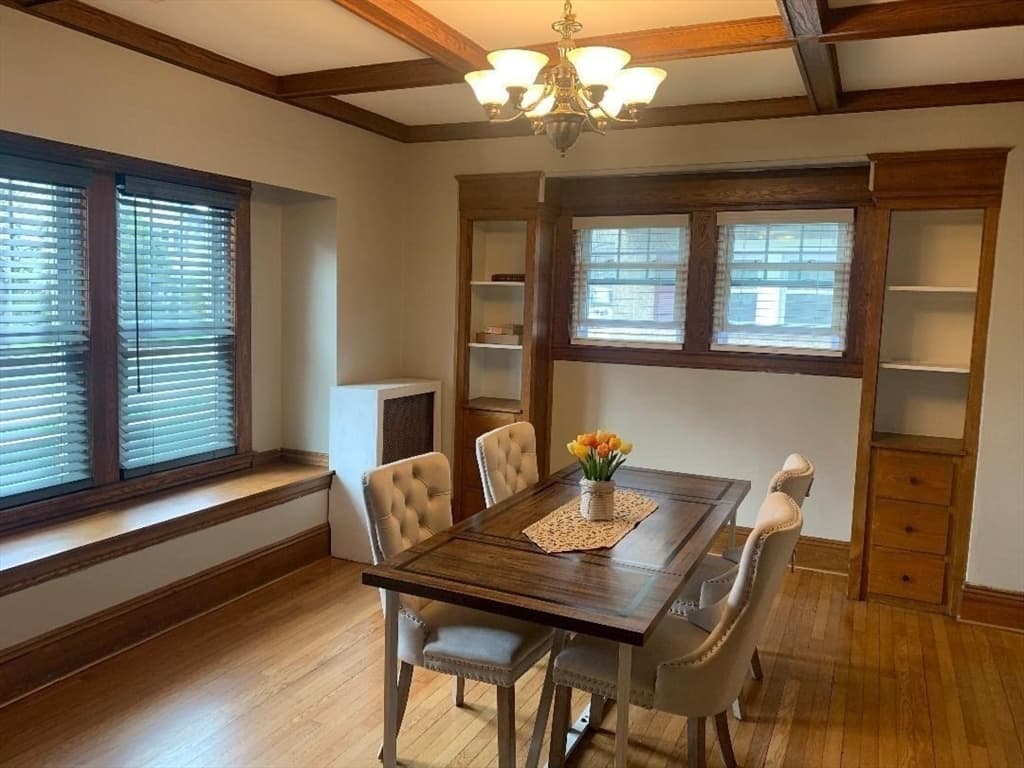Single Family Residence at 147 Belvidere St, Springfield MA 01108, Springfield, photo 6 of 27