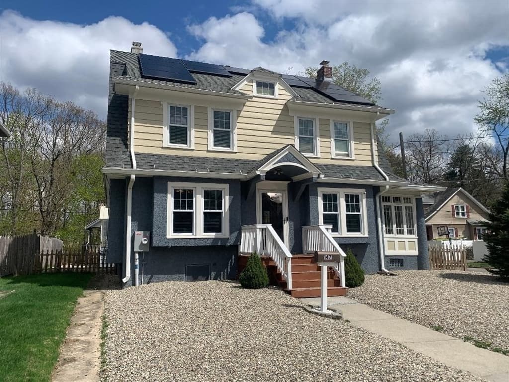 Single Family Residence at 147 Belvidere St, Springfield MA 01108, Springfield, photo 3 of 27