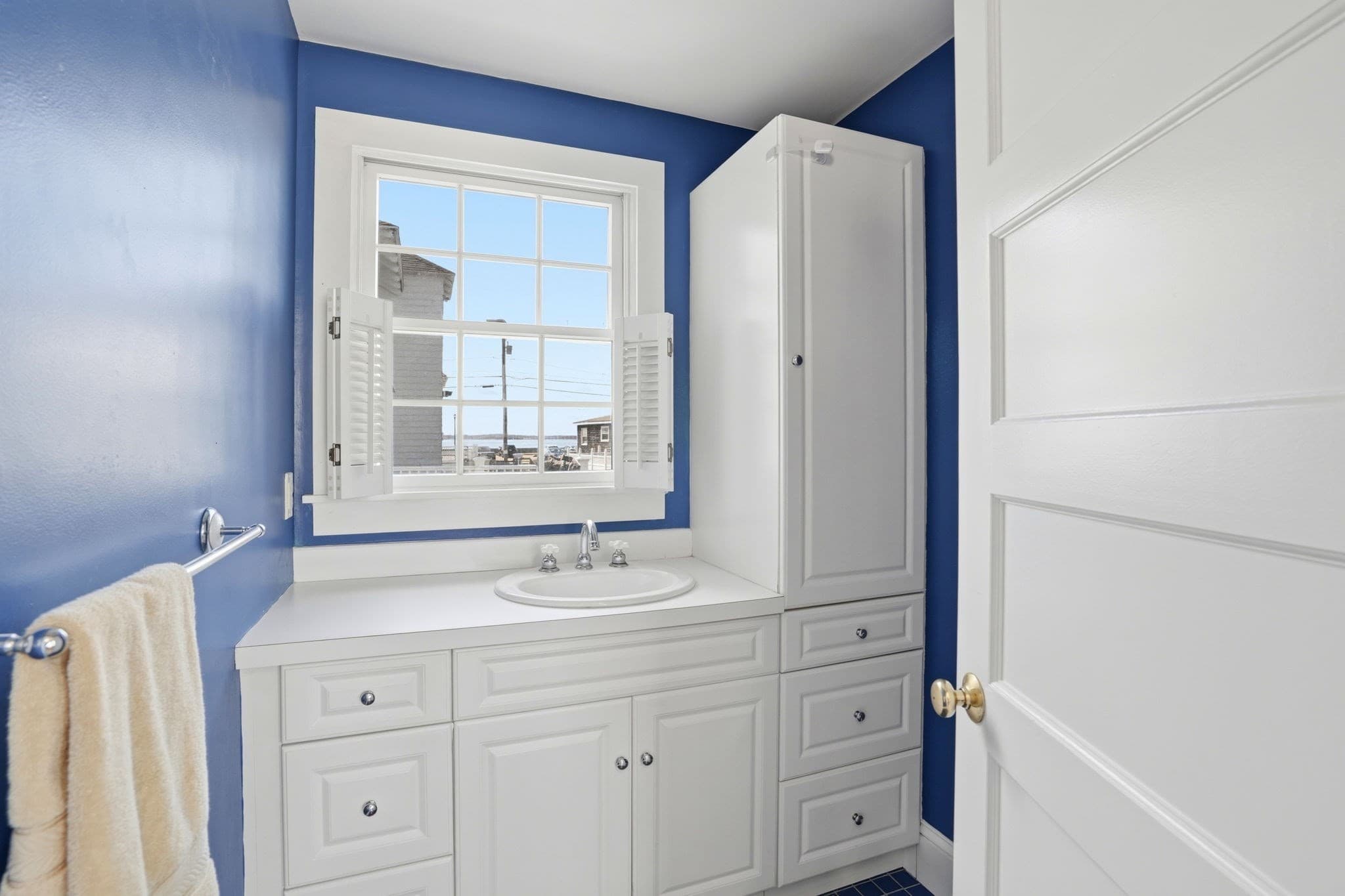 Single Family Residence at 7 Mildred St, Hull MA 02045, photo 26 of 42