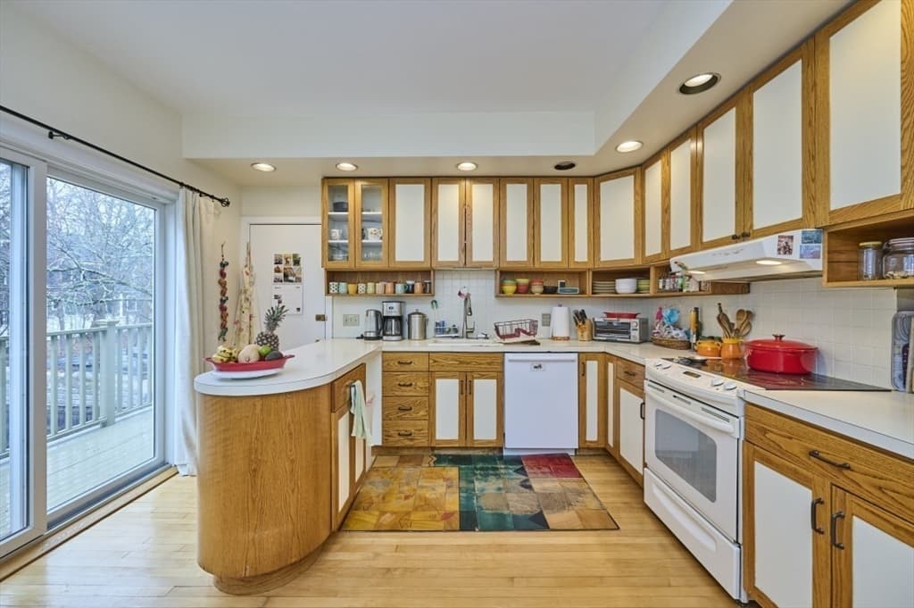 100 Beals Street, Brookline MA 02446 photo 12