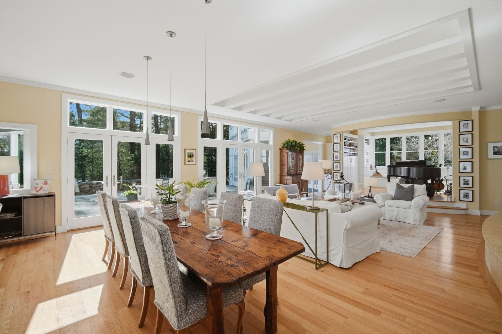 Single Family Residence at 24 Prynne Ridge Rd, Longmeadow MA 01106, photo 13 of 42