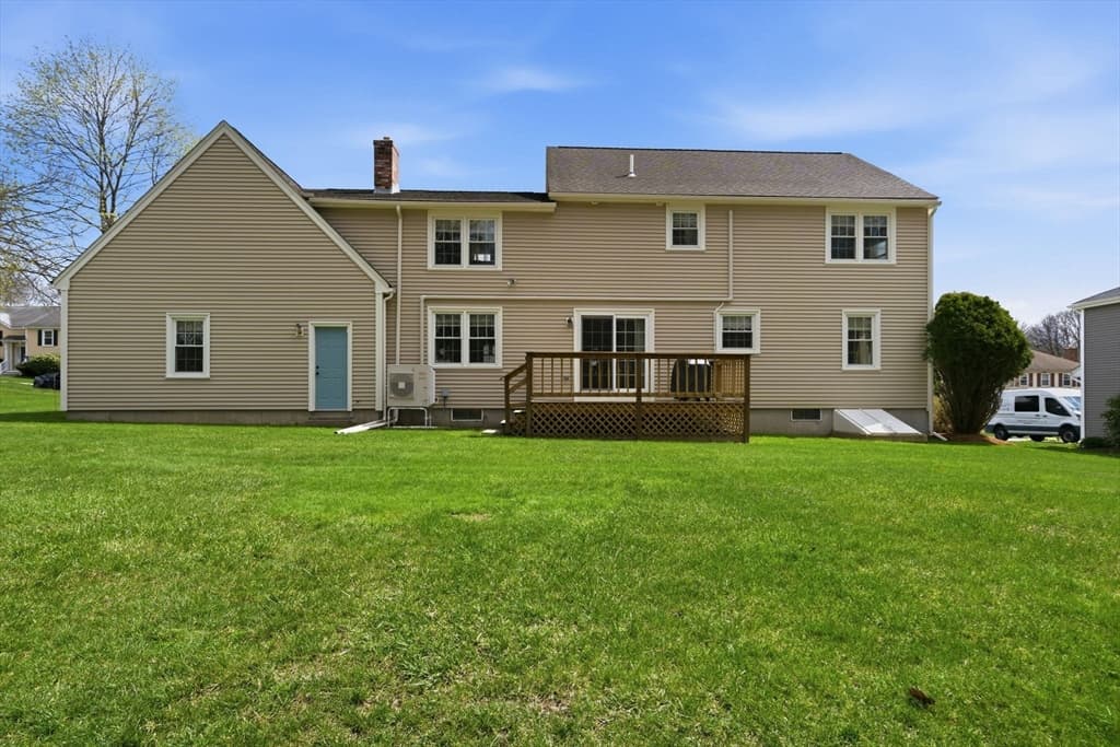 Single Family Residence at 32 Dolly Dr, Worcester MA 01604, photo 2 of 28