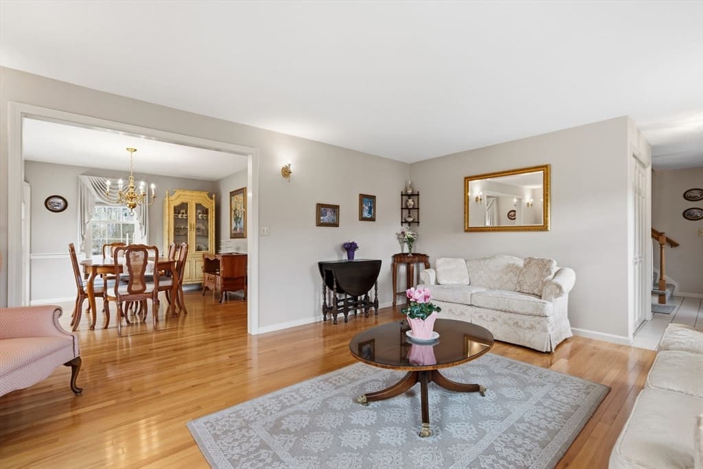 Single Family Residence at 32 Dolly Dr, Worcester MA 01604, photo 6 of 28