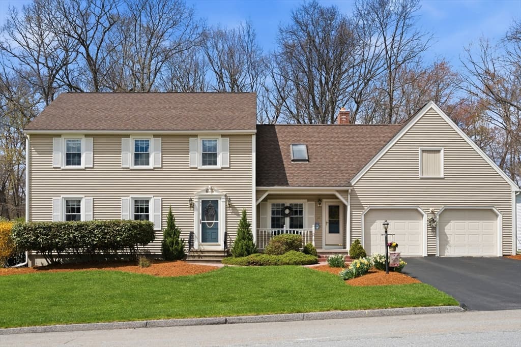 32 Dolly Dr, Worcester MA 01604
