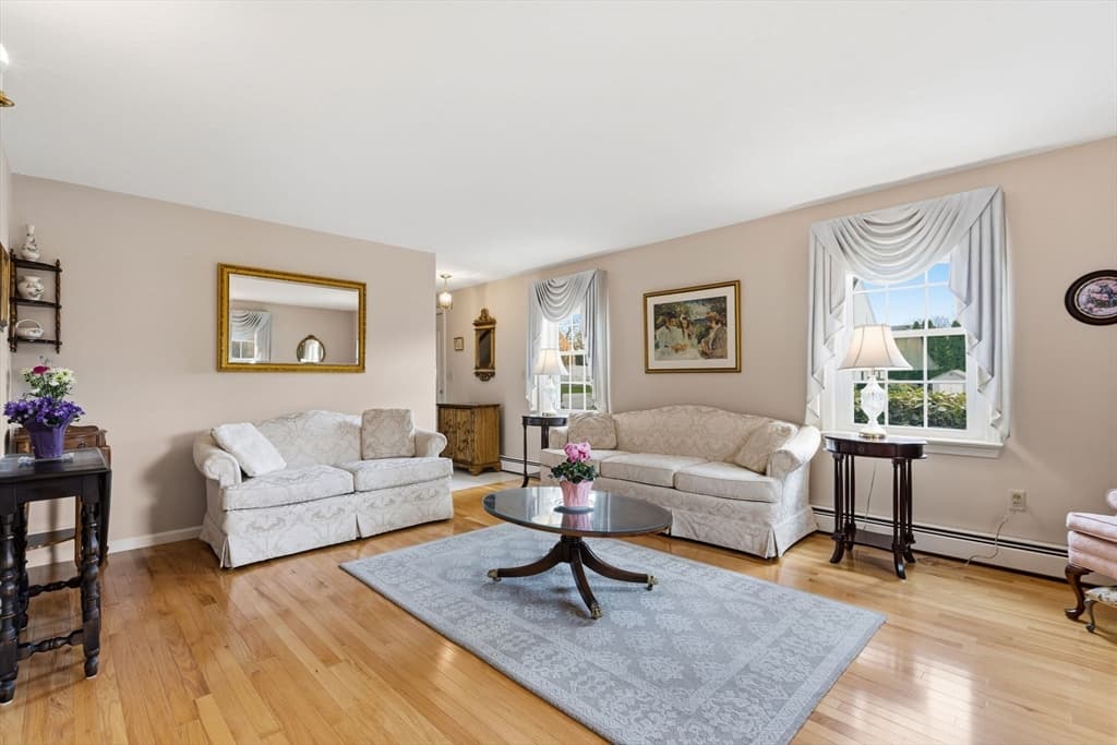 Single Family Residence at 32 Dolly Dr, Worcester MA 01604, photo 5 of 28