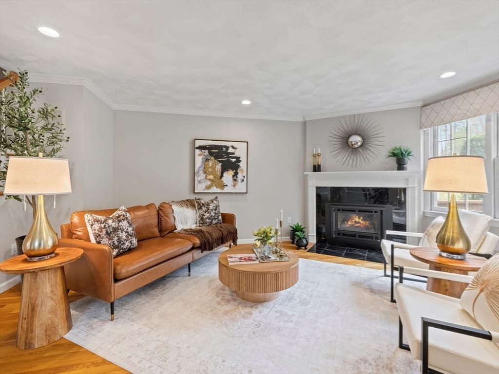 Condominium at 31 Forest Lane # 31, Hopkinton MA 01748, photo 6 of 31