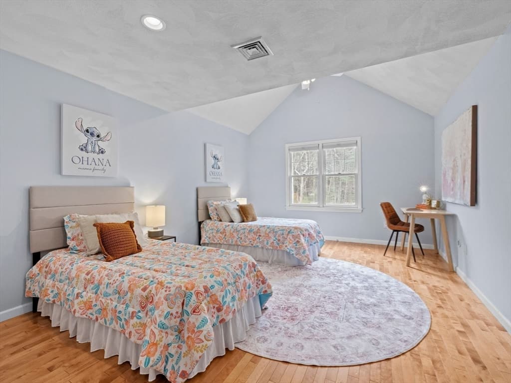 Condominium at 31 Forest Lane # 31, Hopkinton MA 01748, photo 17 of 31