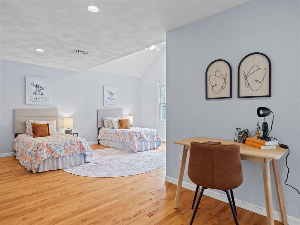 Condominium at 31 Forest Lane # 31, Hopkinton MA 01748, photo 19 of 31