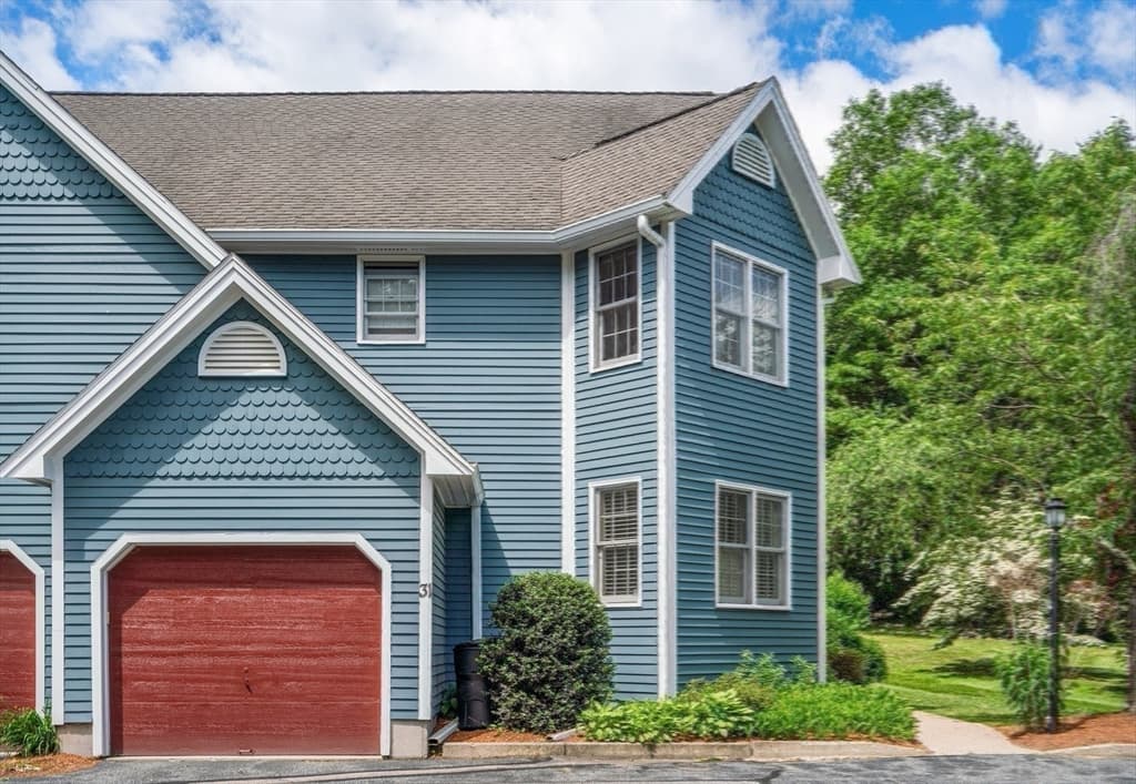 Condominium at 31 Forest Lane # 31, Hopkinton MA 01748, photo 25 of 31