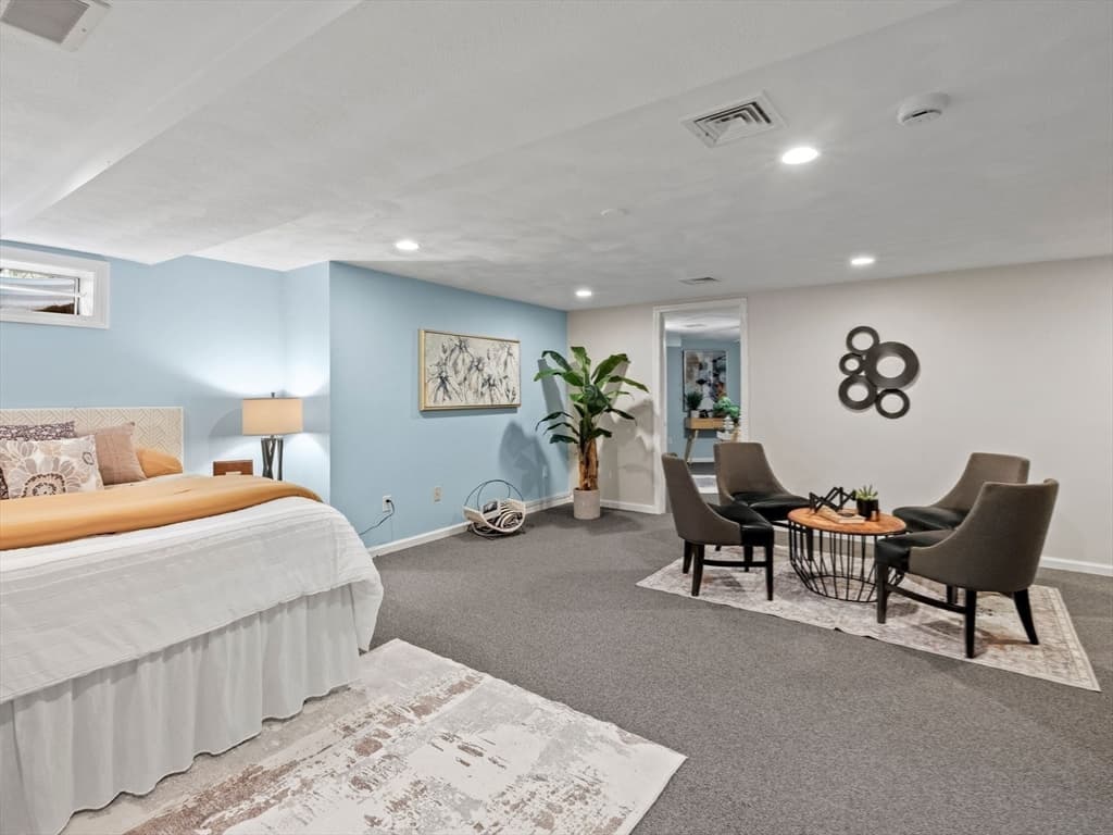 Condominium at 31 Forest Lane # 31, Hopkinton MA 01748, photo 21 of 31
