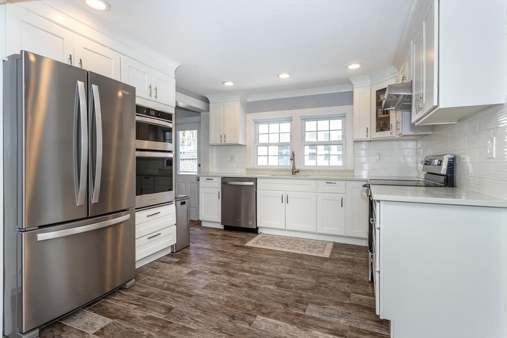 Single Family Residence at 39 Birchcroft Rd, Canton MA 02021, Canton, photo 6 of 21