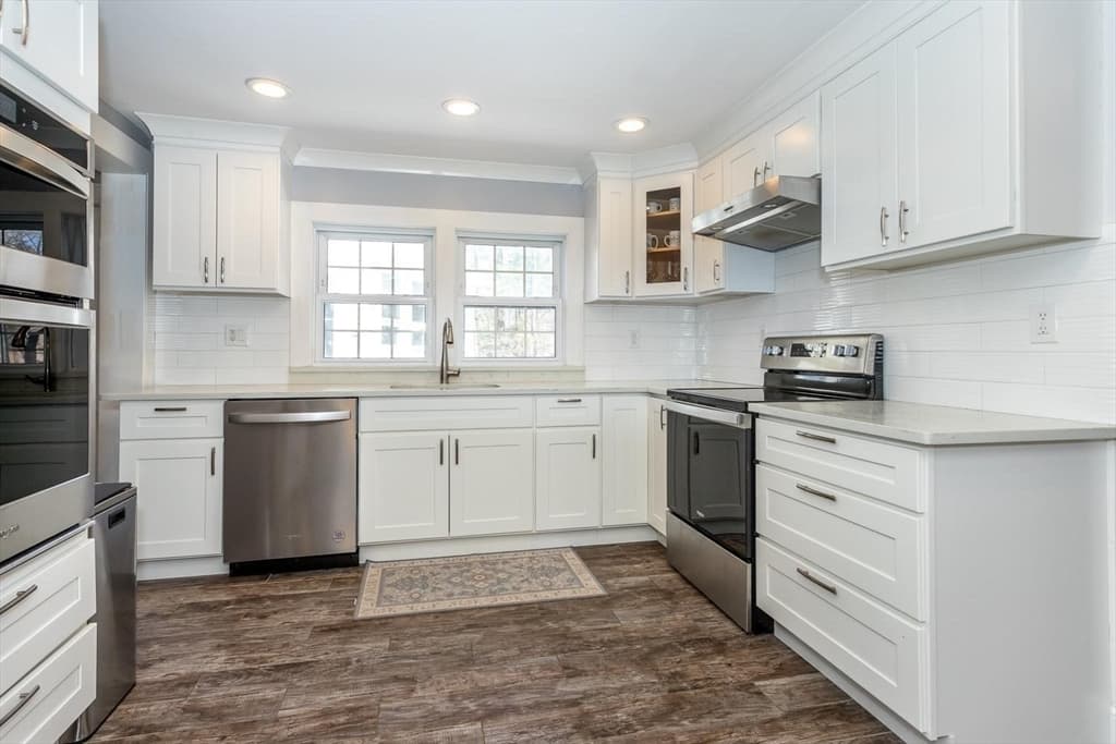 Single Family Residence at 39 Birchcroft Rd, Canton MA 02021, Canton, photo 7 of 21