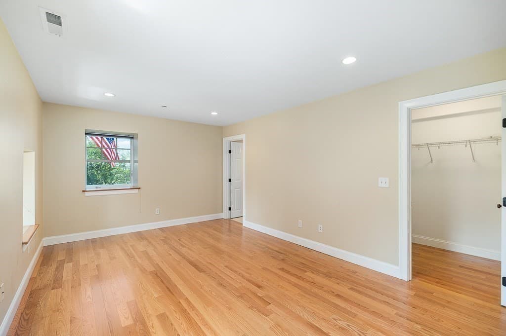 Condominium at 152 Water St # 13, Danvers MA 01923, photo 13 of 39