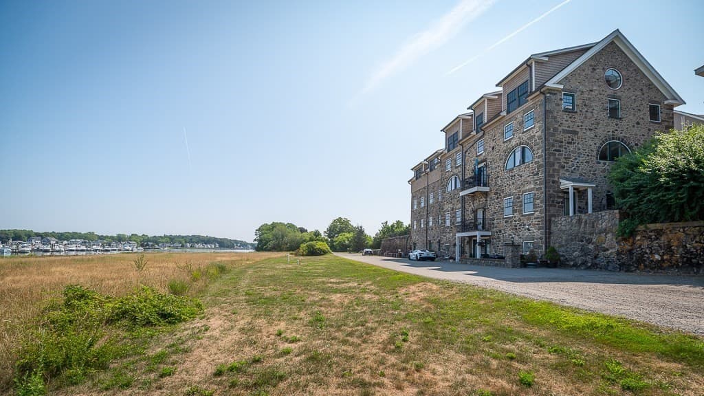Condominium at 152 Water St # 13, Danvers MA 01923, photo 34 of 39