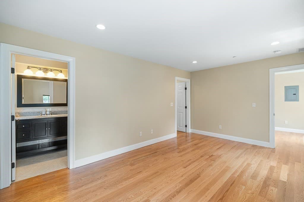 Condominium at 152 Water St # 13, Danvers MA 01923, photo 11 of 39