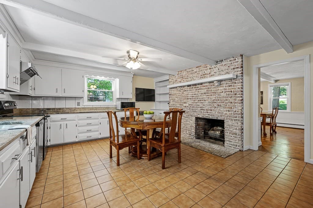Single Family Residence at 9 Olde Meetinghouse Rd, Westborough MA 01581, Westborough, photo 16 of 42