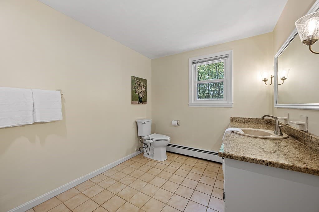 Single Family Residence at 9 Olde Meetinghouse Rd, Westborough MA 01581, Westborough, photo 20 of 42