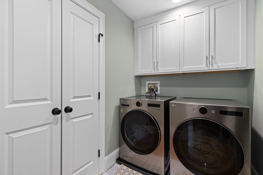 Single Family Residence at 148 Main St, Waltham MA 02453, Waltham, photo 27 of 39