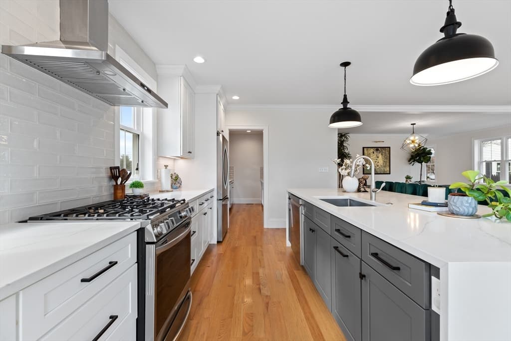Single Family Residence at 148 Main St, Waltham MA 02453, Waltham, photo 5 of 39