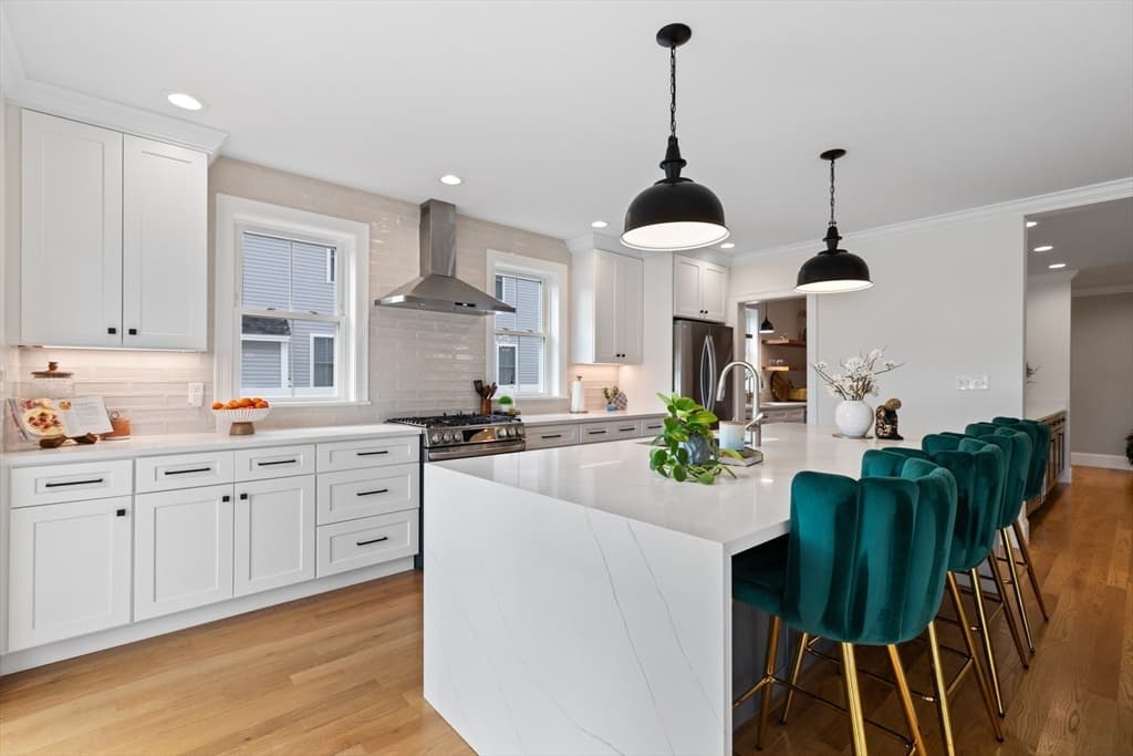 Single Family Residence at 148 Main St, Waltham MA 02453, Waltham, photo 4 of 39