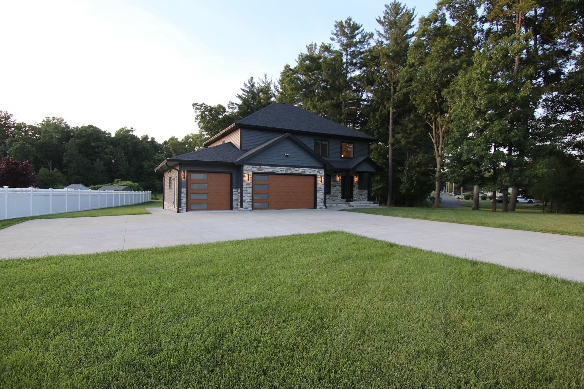 Single Family Residence at 27 Breighly Way, Westfield MA 01085, photo 2 of 26
