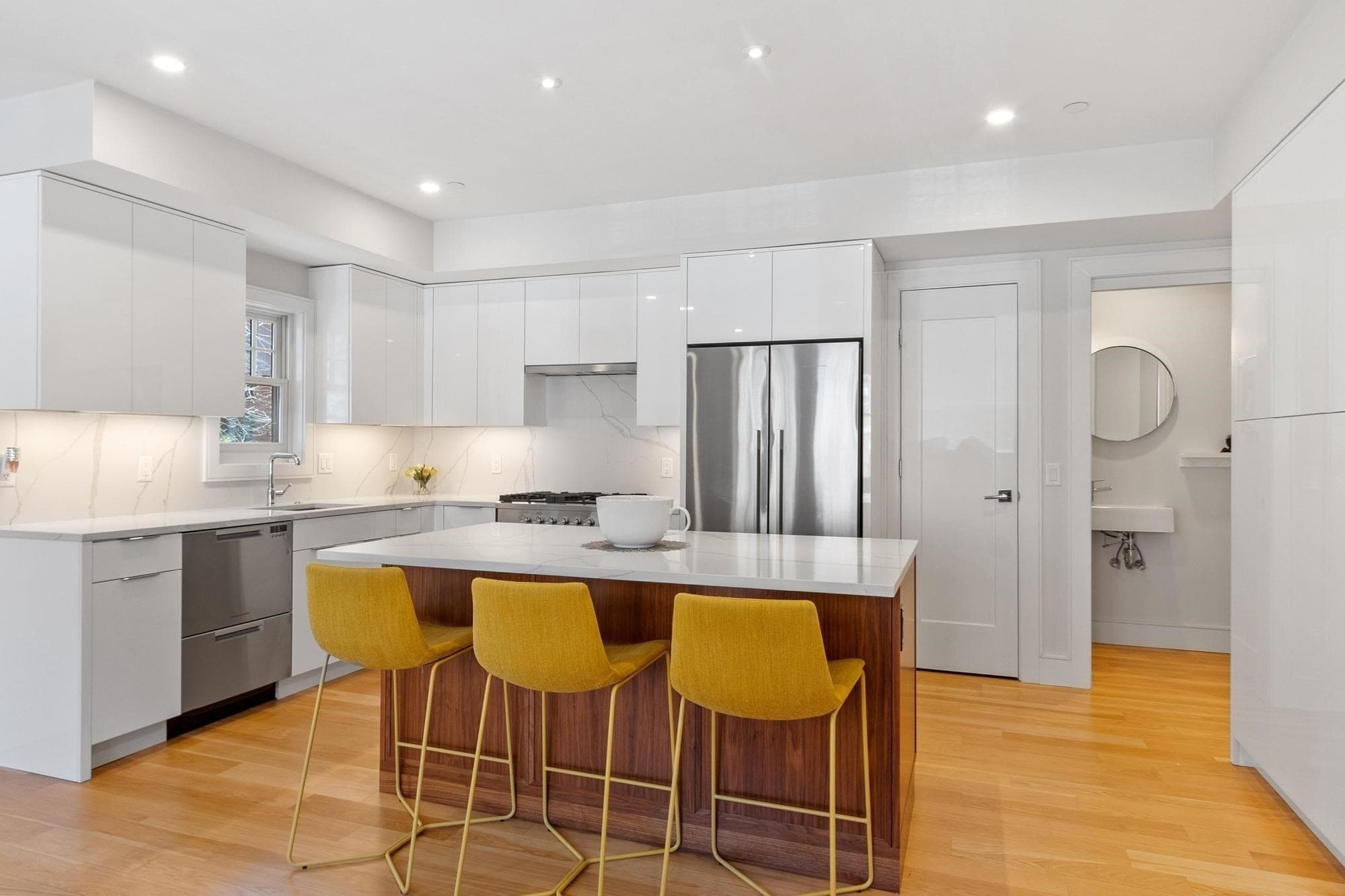 Condominium at 38 Englewood Ave # 1, Boston MA 02135, photo 2 of 25
