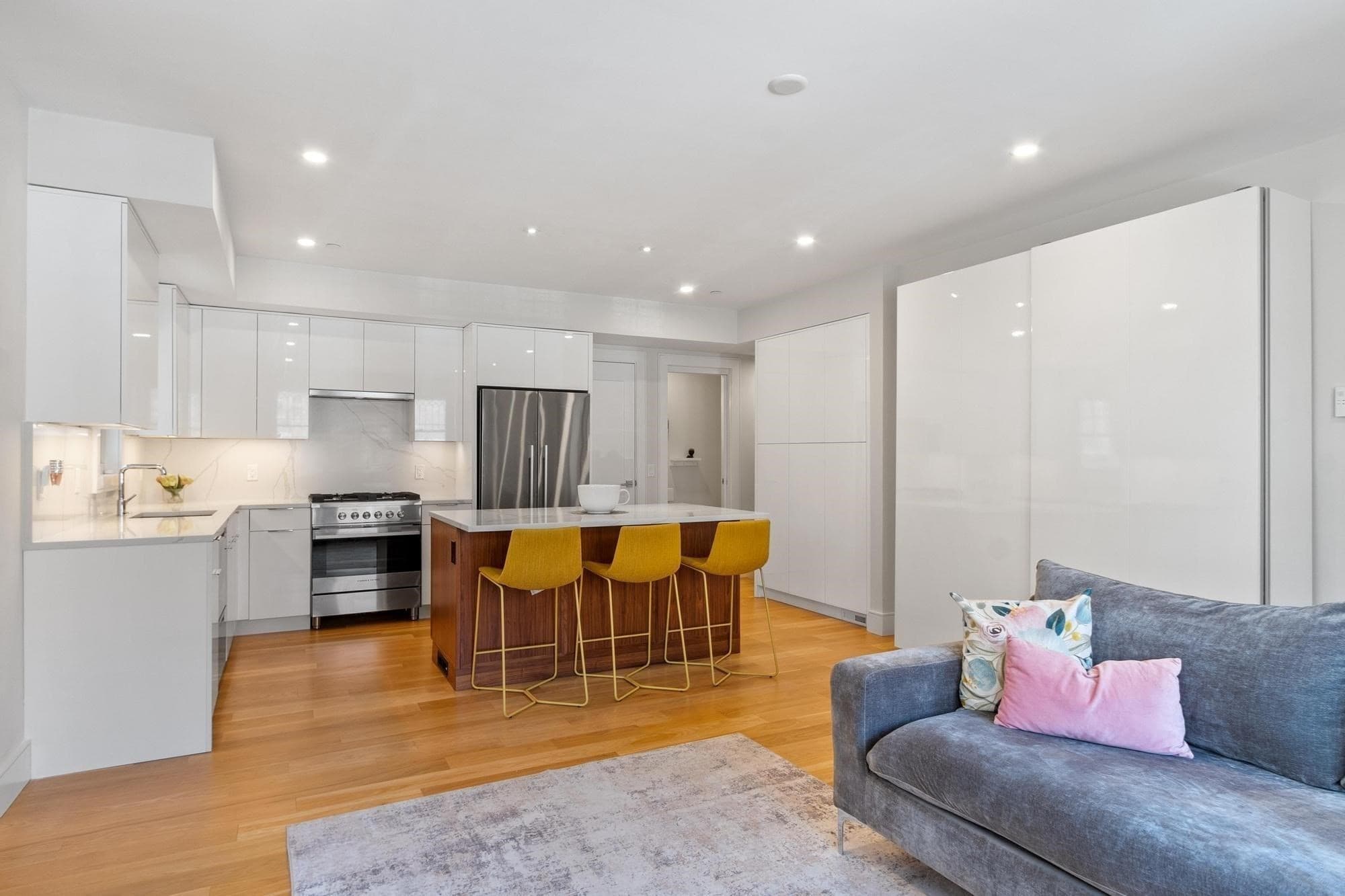 Condominium at 38 Englewood Ave # 1, Boston MA 02135, photo 6 of 25