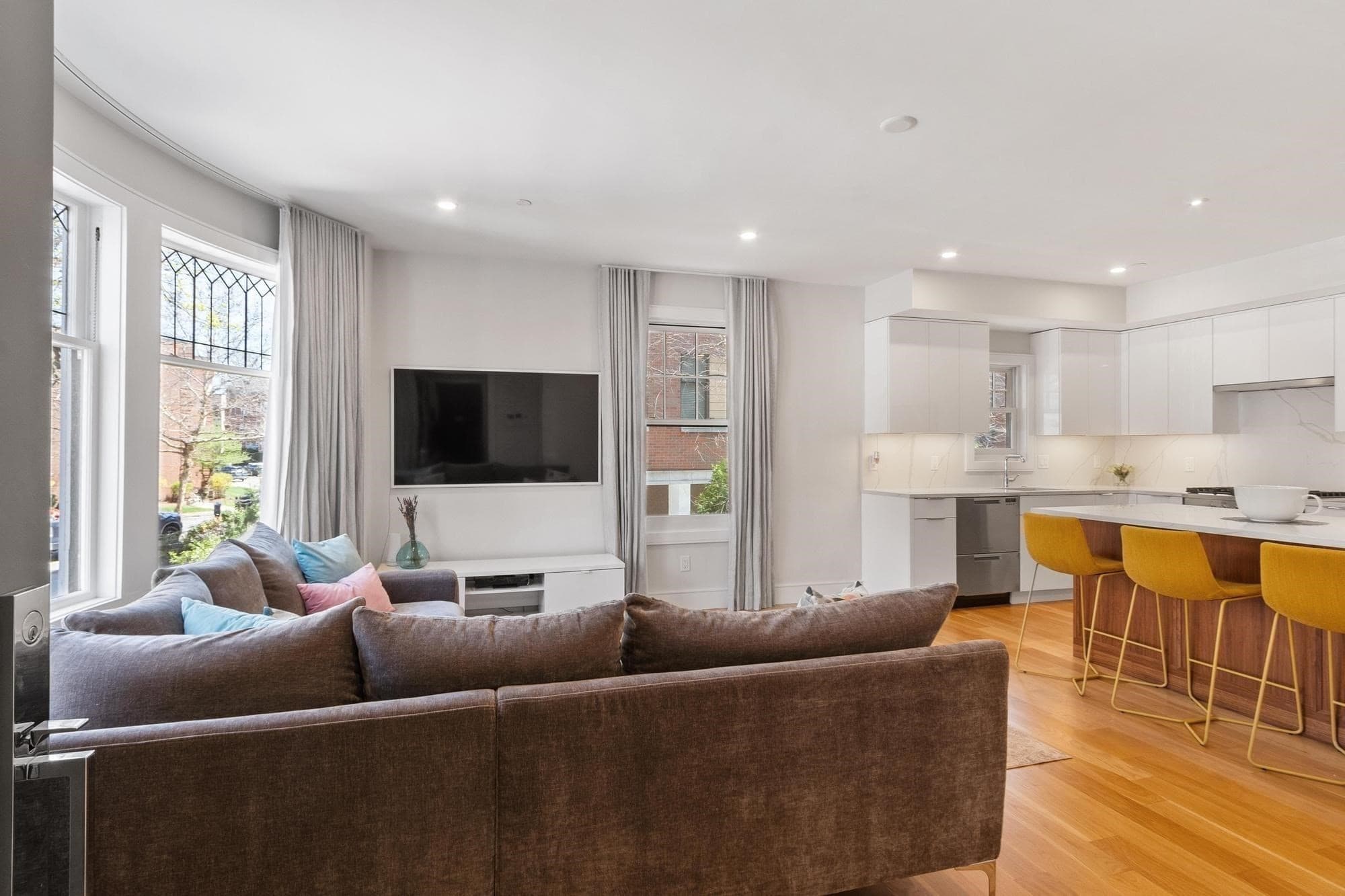 Condominium at 38 Englewood Ave # 1, Boston MA 02135, photo 8 of 25