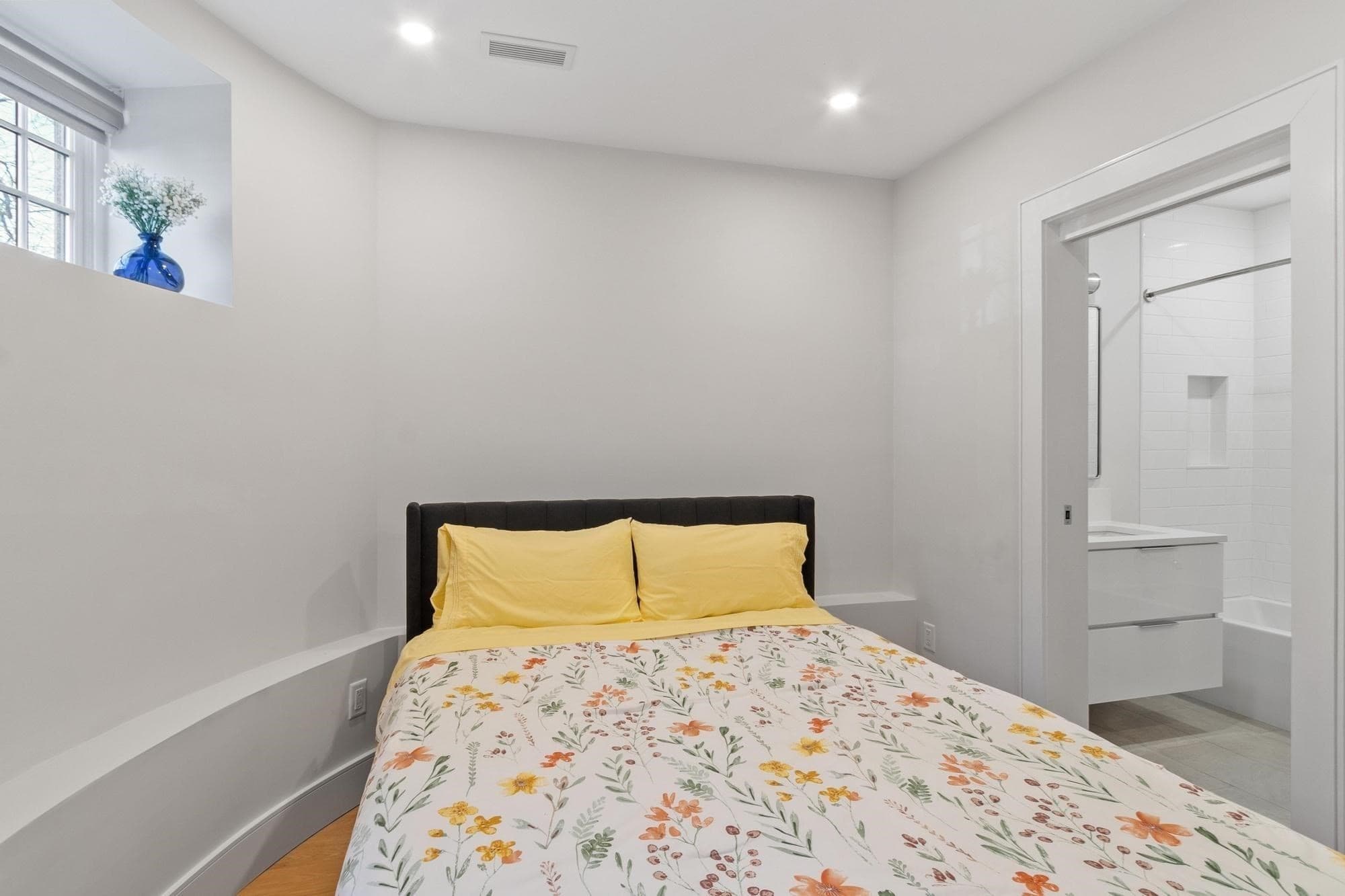 Condominium at 38 Englewood Ave # 1, Boston MA 02135, photo 21 of 25