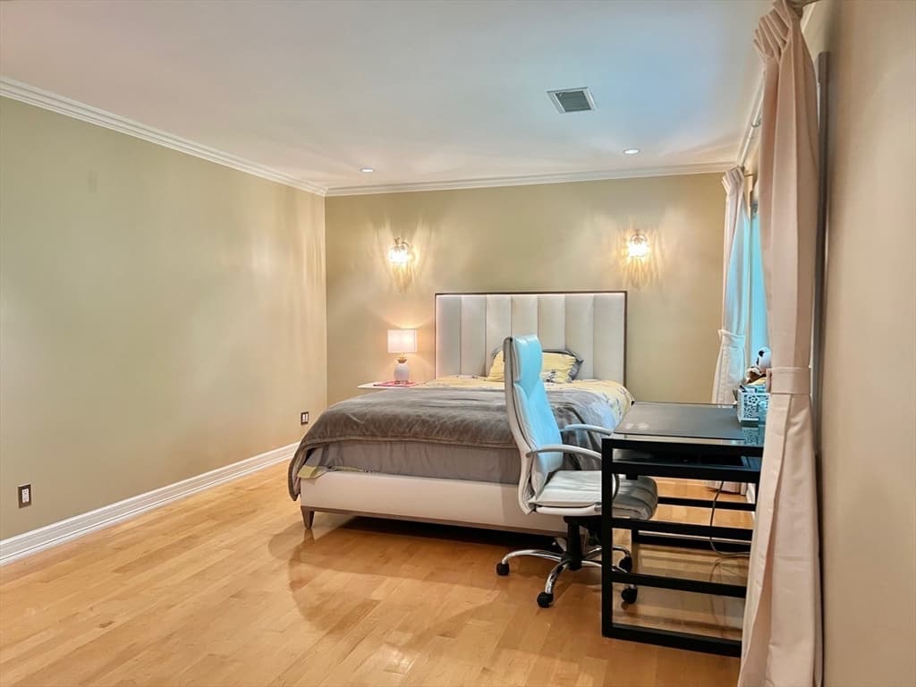 75 Lee Street, Brookline MA 02445 photo 17
