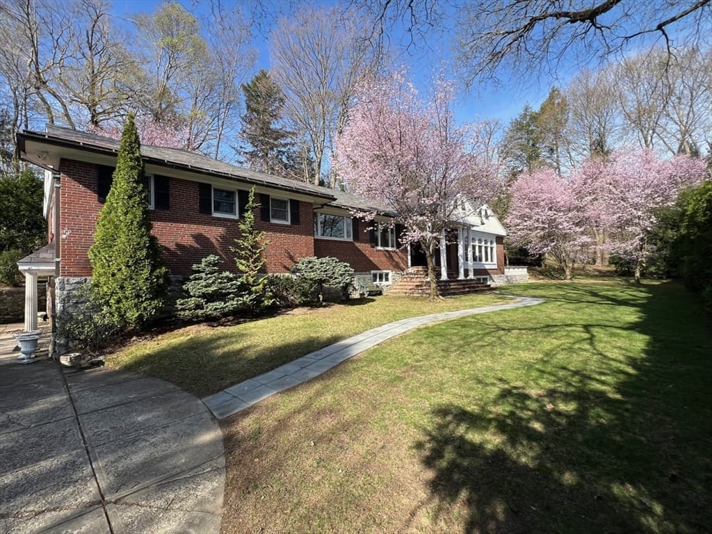 75 Lee Street, Brookline MA 02445 photo 28