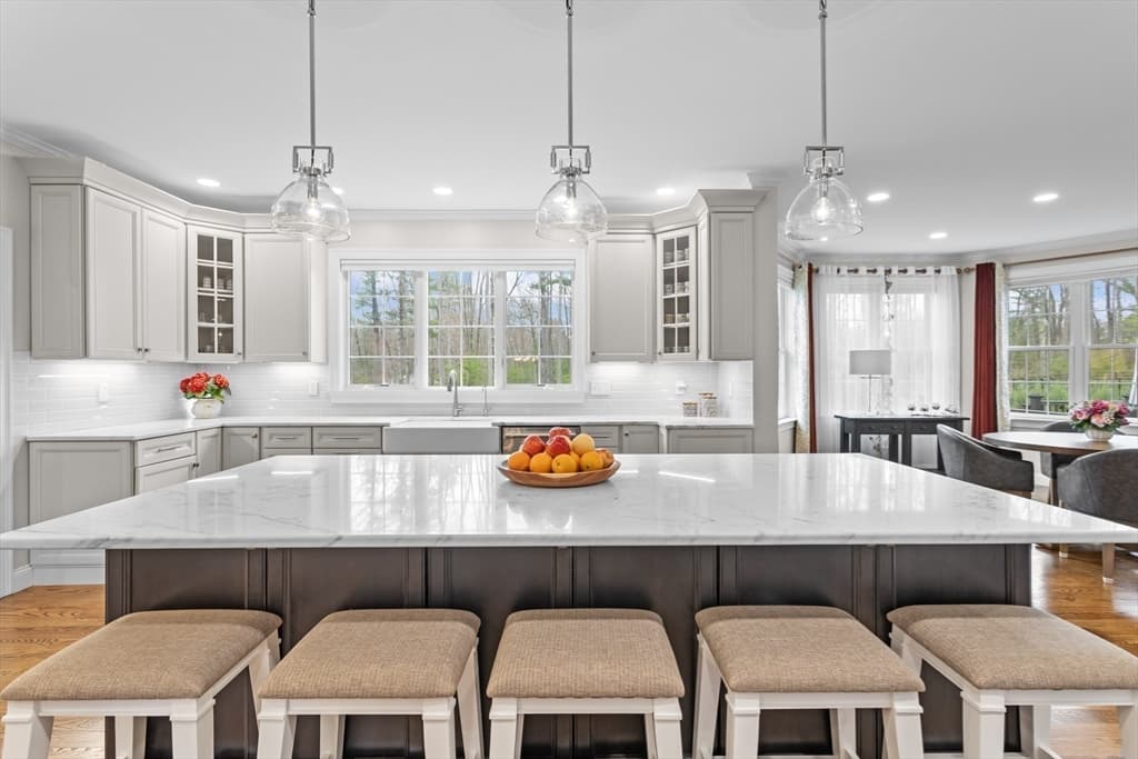 Single Family Residence at 14 Charles St, North Reading MA 01864, North Reading, photo 10 of 42