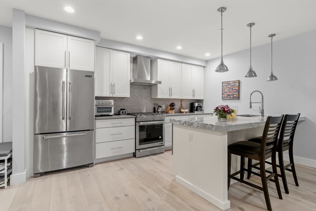 150 W Broadway # 203, Boston MA 02127