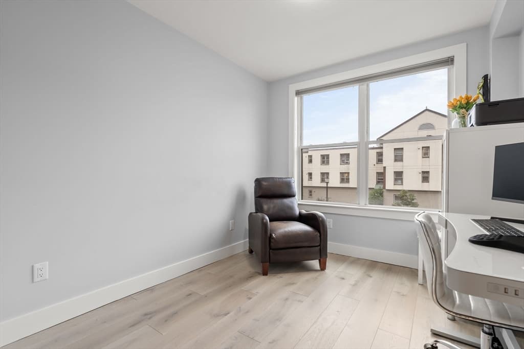 Condominium at 150 W Broadway # 203, Boston MA 02127, photo 11 of 17