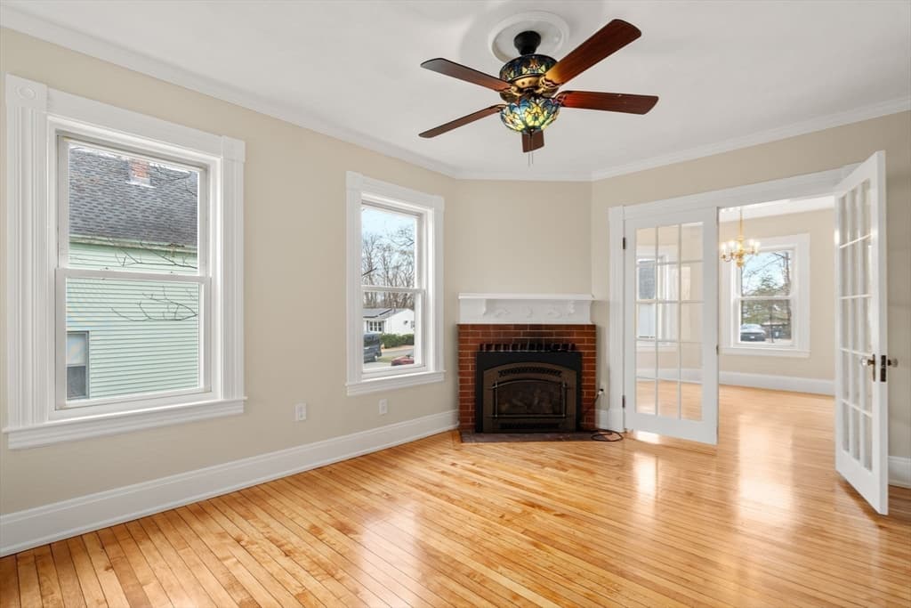 Single Family Residence at 58 Church St, Chelmsford MA 01863, photo 5 of 15