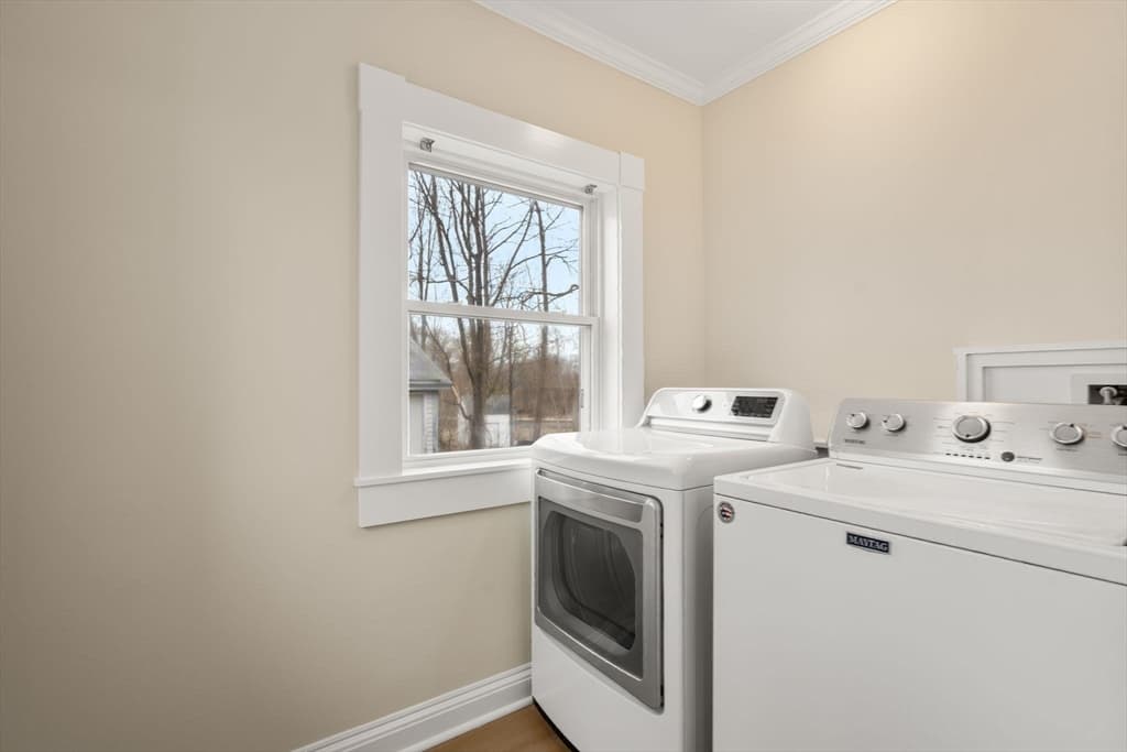 Single Family Residence at 58 Church St, Chelmsford MA 01863, photo 9 of 15