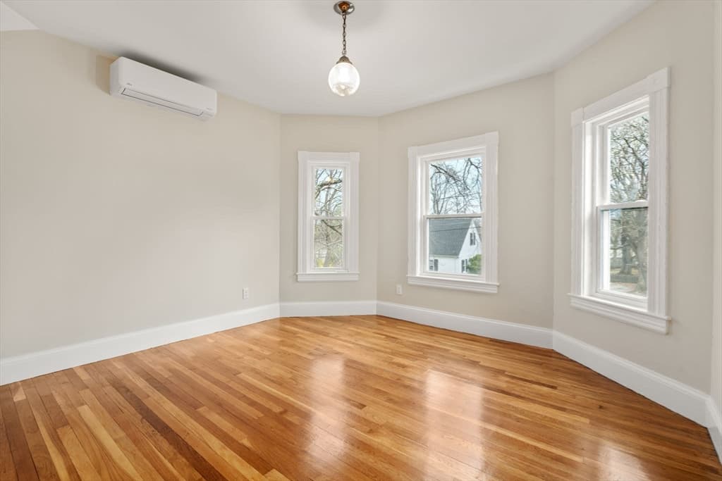 Single Family Residence at 58 Church St, Chelmsford MA 01863, photo 10 of 15