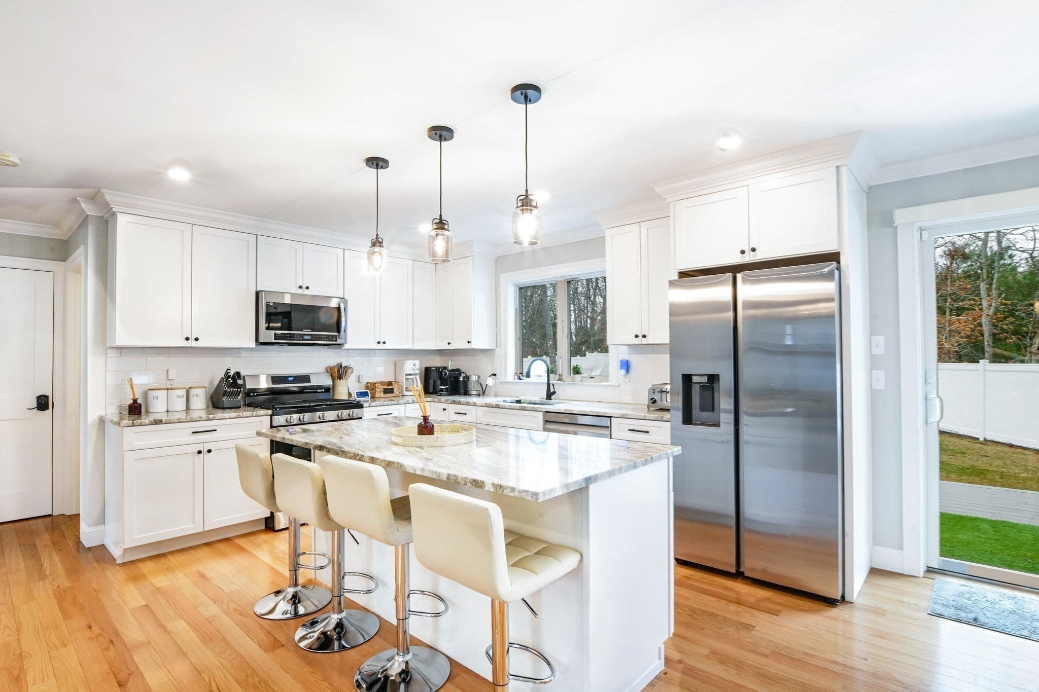 Single Family Residence at 92 Rainbow Ave, Falmouth MA 02536, photo 11 of 42