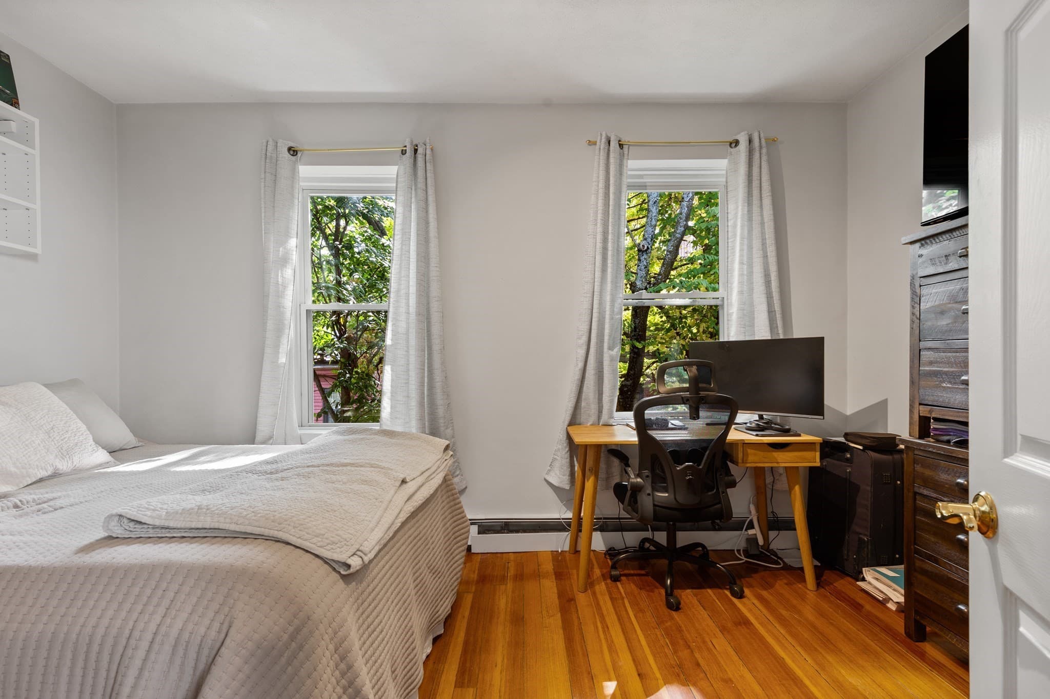 Condominium at 54 Myrtle # 10, Boston MA 02114, photo 6 of 9